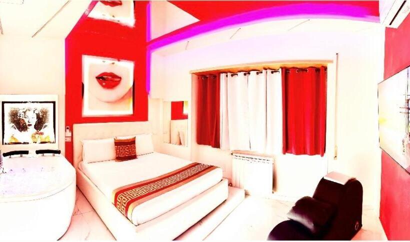 バスタブ付きスタンダードルーム, Bed Cinecittadue