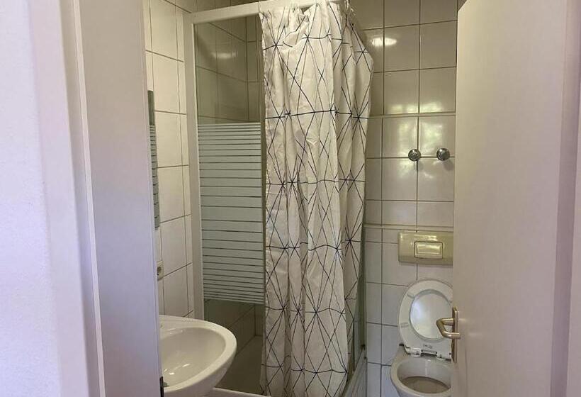 Quarto Economy, Gasthaus Lamm