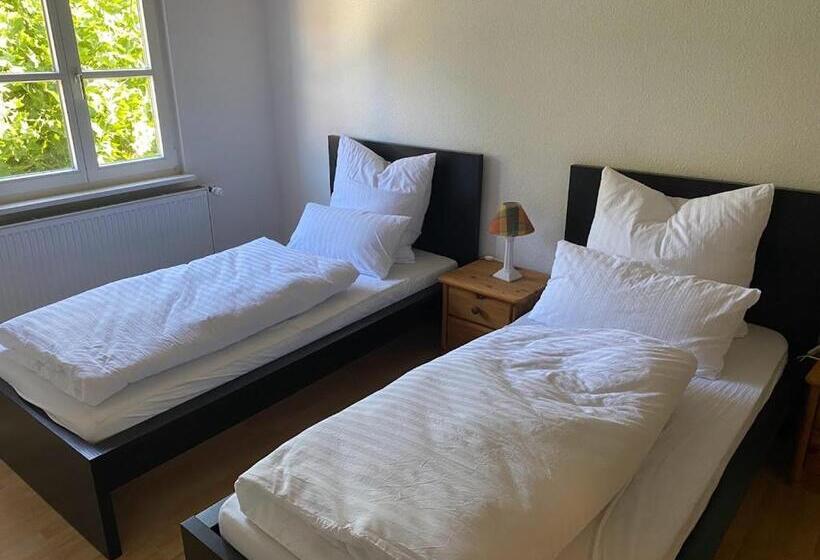 Quarto Economy, Gasthaus Lamm