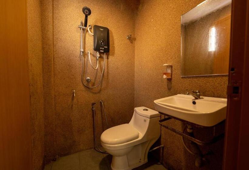 חדר דלוקס, Mrj Hotel Wakaf Che Yeh 1