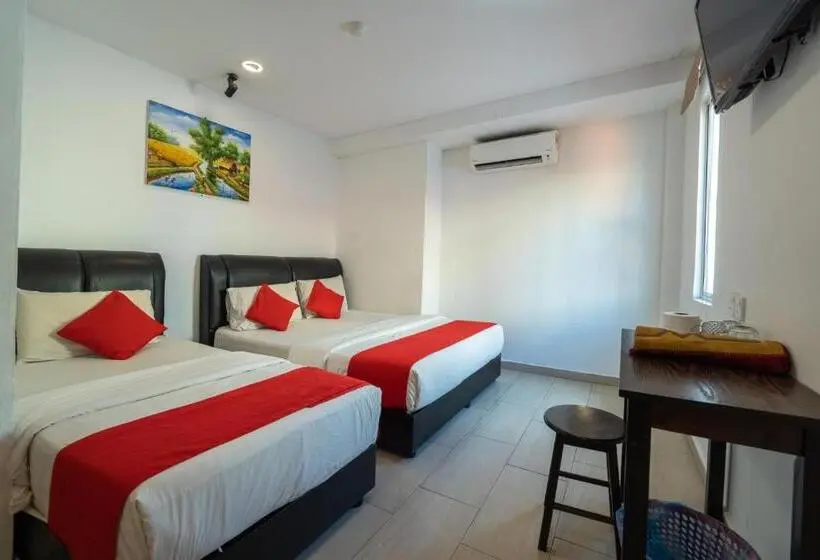 Deluxe Kolmen Hengen Huone, Mrj Hotel Wakaf Che Yeh 1