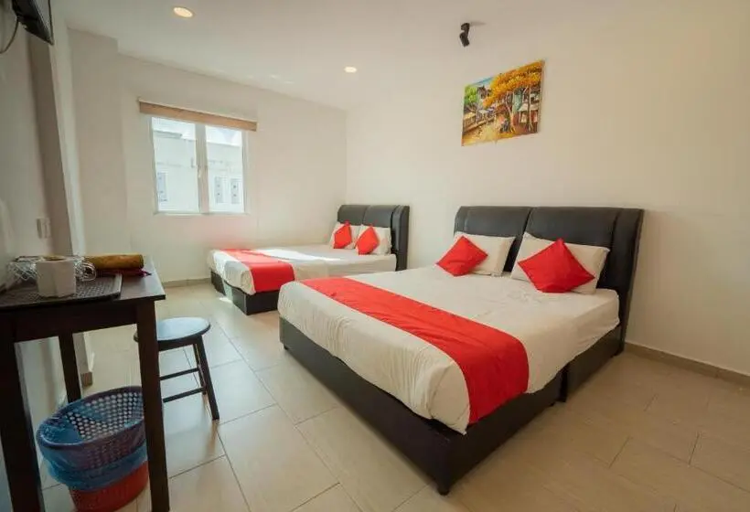 Deluxe Neljän Hengen Huone, Mrj Hotel Wakaf Che Yeh 1
