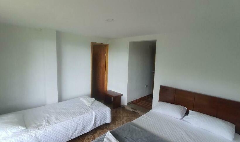 غرفة قياسية ثلاثية, & Restaurante Campestre La Siria