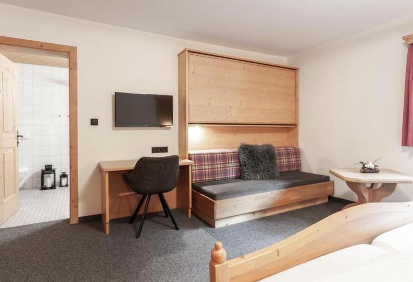 Номер Стандарт, First Mountain Hotel ötztal