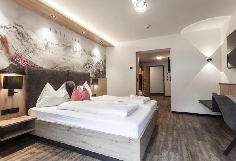 Comfort room with balcony, First Mountain Hotel ötztal