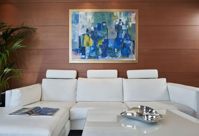 סוויטת פנטהאוז, Bellevue On The Beach Suites