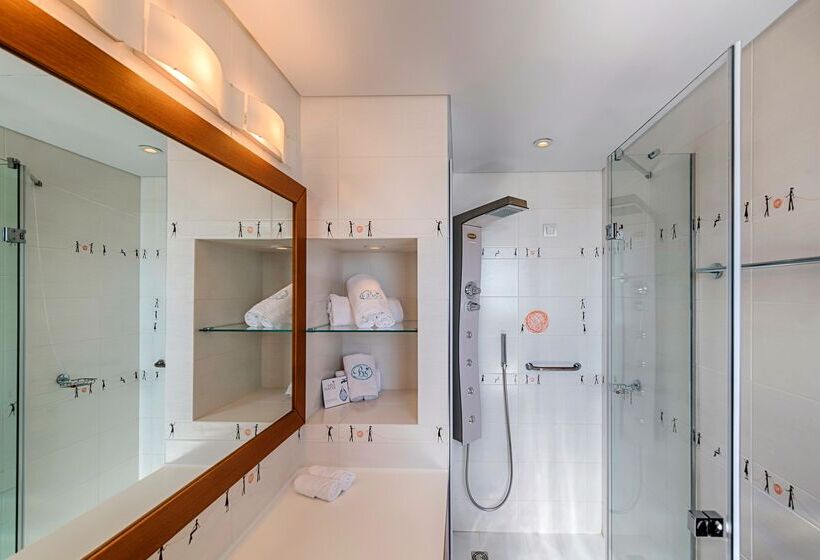 סוויטת 2 חדרי שינה, Bellevue On The Beach Suites