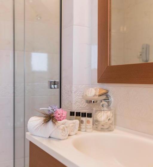 סוויטה עם נוף, Bellevue On The Beach Suites