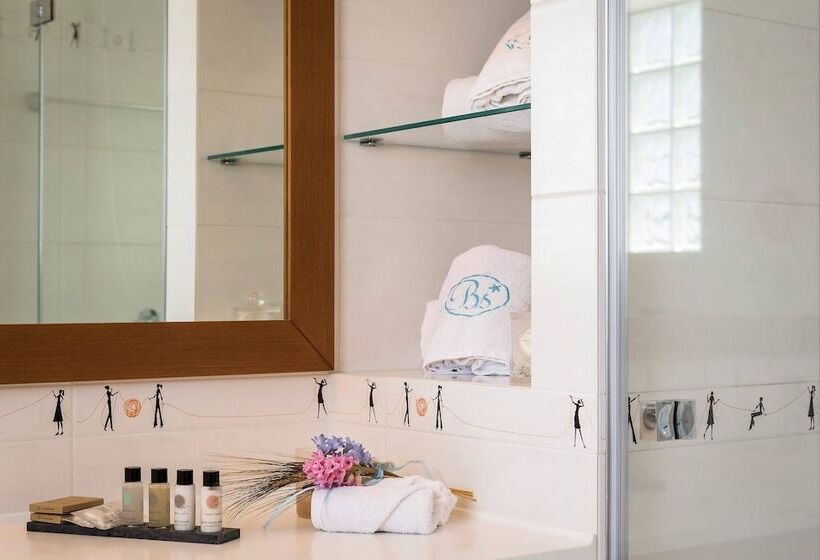 סוויטת 2 חדרי שינה, Bellevue On The Beach Suites