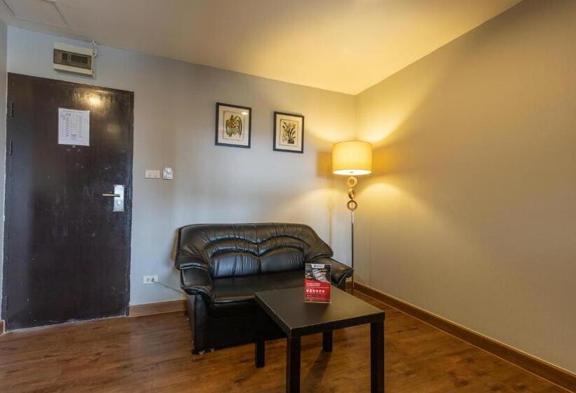 سوییت جونیور, Boss Mansion