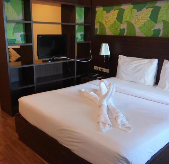 سوییت جونیور, Boss Mansion