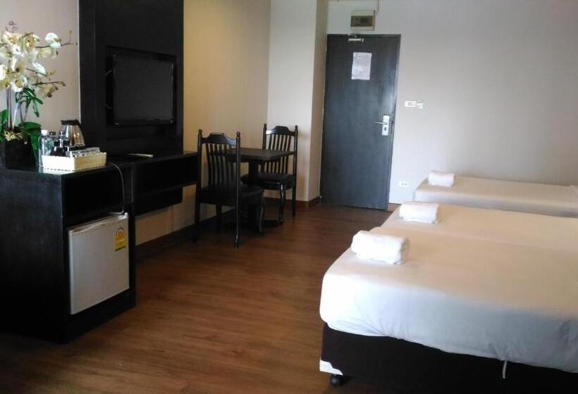 سوییت سوپریور, Boss Mansion