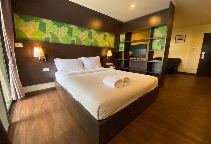 سوییت جونیور, Boss Mansion