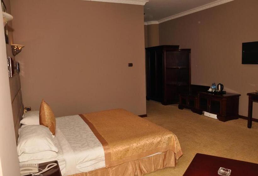 اتاق استاندارد با تخت بزرگ, Friendship International