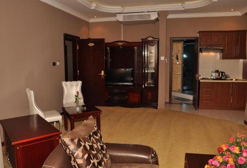 سوییت لوکس, Friendship International