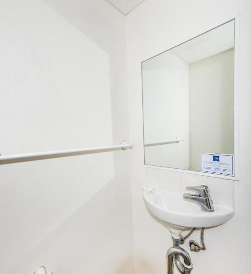 キングサイズベッドのスタンダードルーム, Imperial Motel Windsor