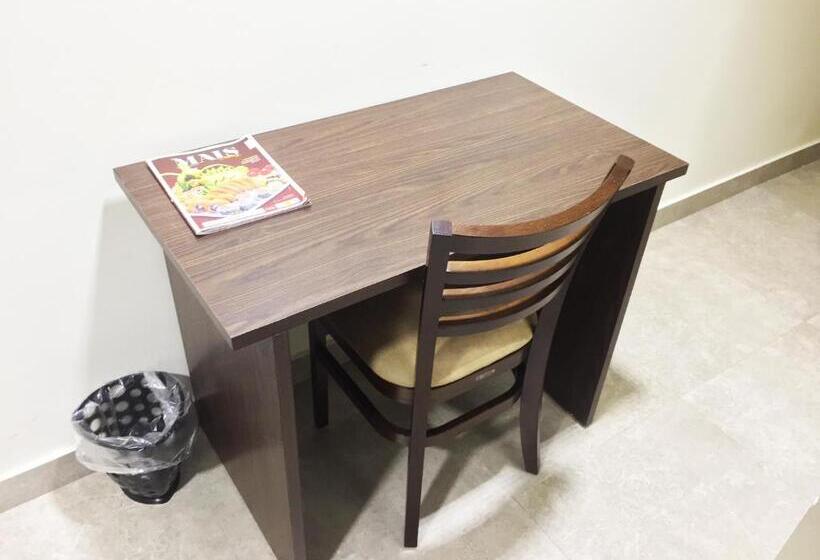 חדר סטנדרט לשלושה, Master Gold Hotel Express