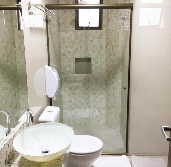 חדר סטנדרט לארבעה, Master Gold Hotel Express