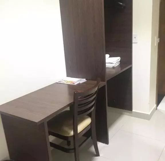 اتاق لوکس, Master Gold Hotel Express