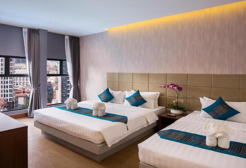 חדר משפחתי, Orussey One Boutique