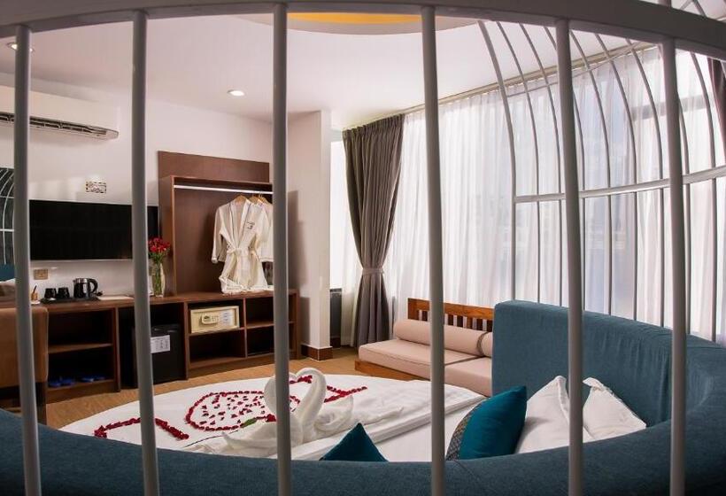 סוויטה אקזקיוטיב, Orussey One Boutique