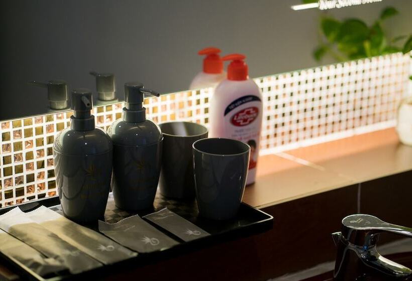 חדר דלוקס, Orussey One Boutique