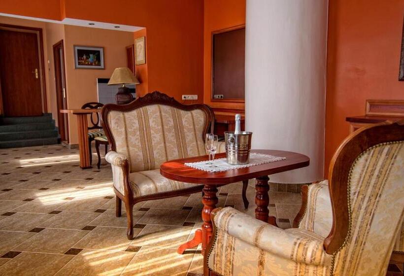 آپارتمان لوکس 1 خوابه, Pietrak