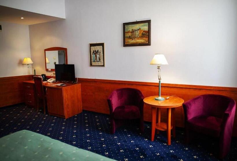 اتاق استاندارد, Pietrak