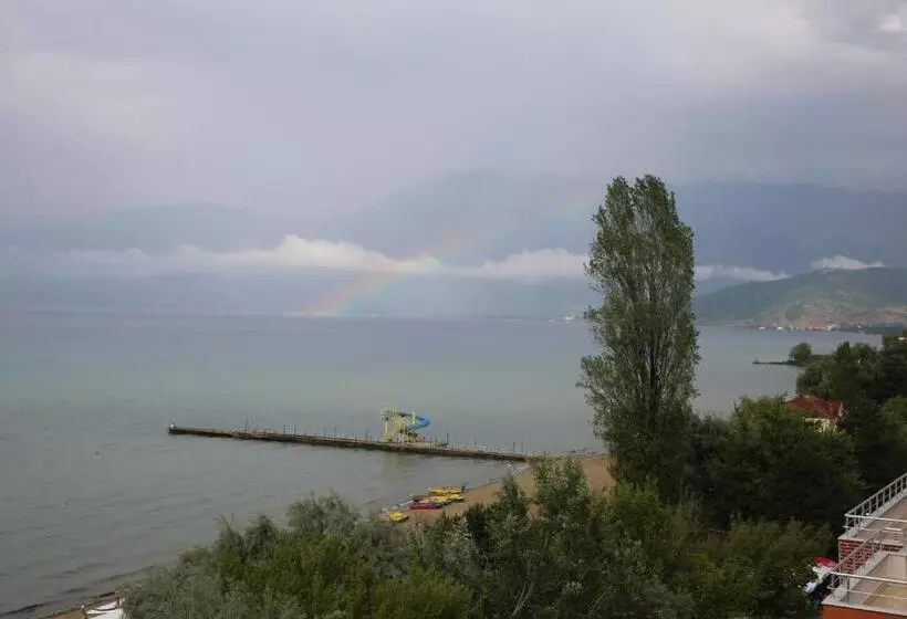 Suite with lake view, Pogradeci