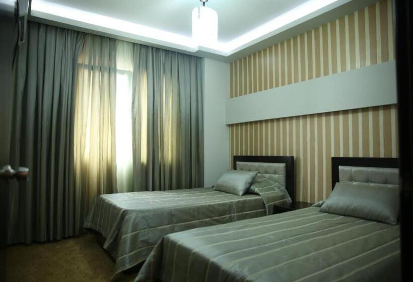 Suite with lake view, Pogradeci