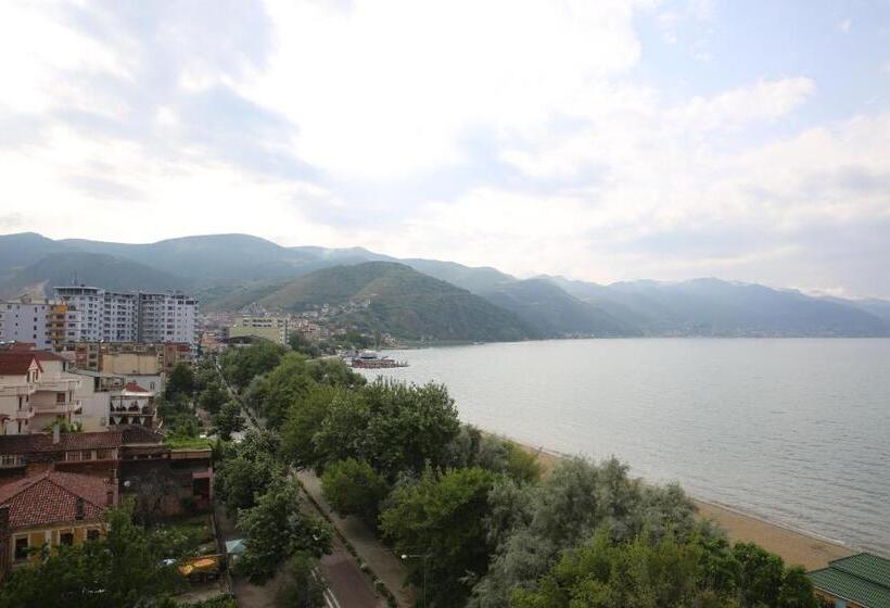 스탠다드 룸 가든 전망, Pogradeci