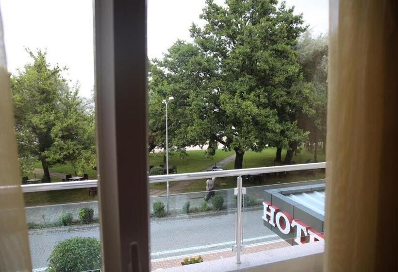 스탠다드 발코니 룸 바다 전망, Pogradeci