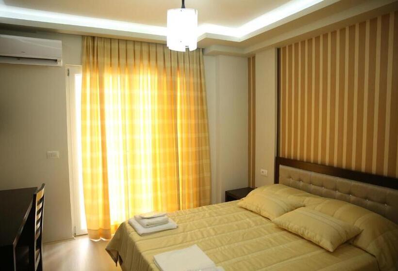 스탠다드 발코니 룸 바다 전망, Pogradeci