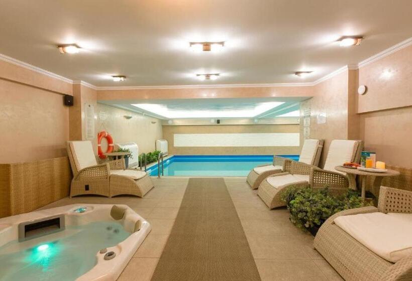 اتاق استاندارد با بالکن, Tbilisi Laerton