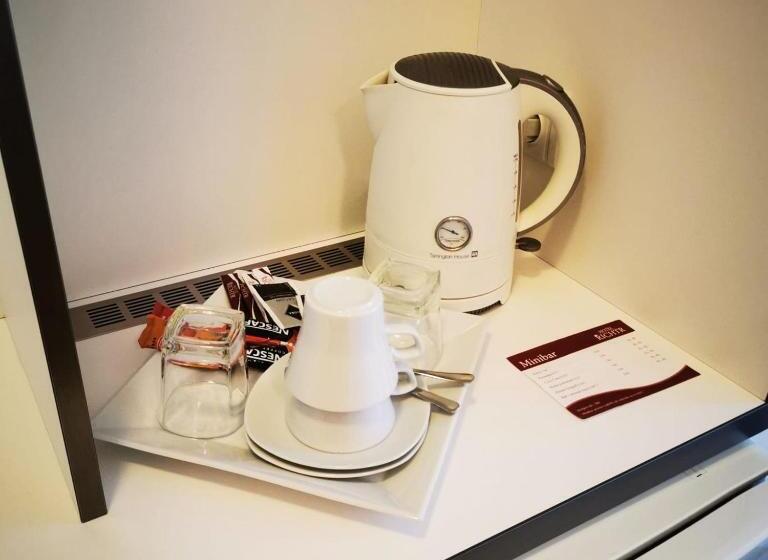 غرفة دوبلكس, Richtr