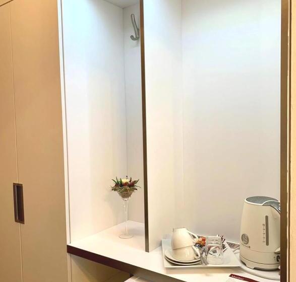 غرفة ديلوكس, Richtr