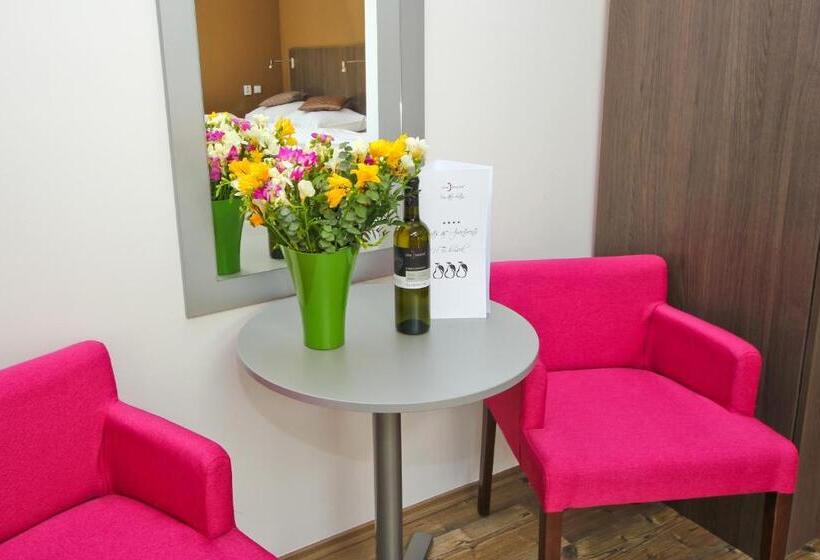 舒适三人间, U Tří Hrušek Suites & Apartments