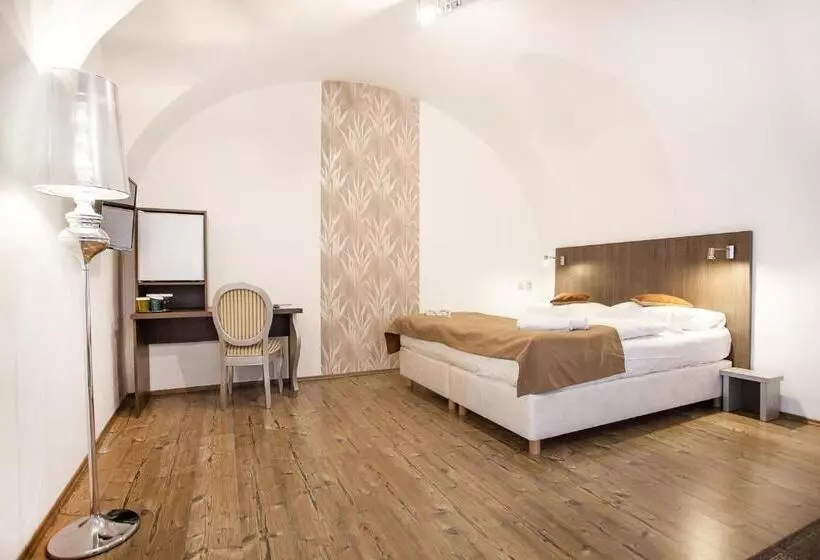 スタンダードスタジオ, U Tří Hrušek Suites & Apartments