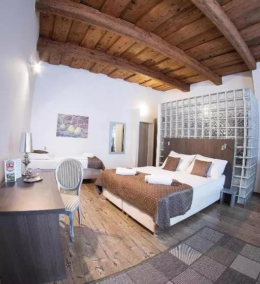 スタンダードスタジオ, U Tří Hrušek Suites & Apartments