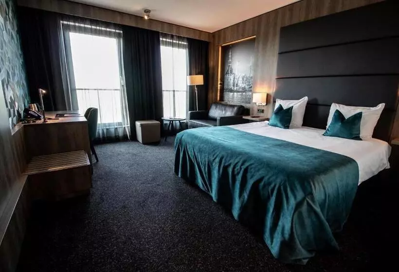 キングサイズベッドのスタンダードルーム, Van Der Valk Hotel Hoorn