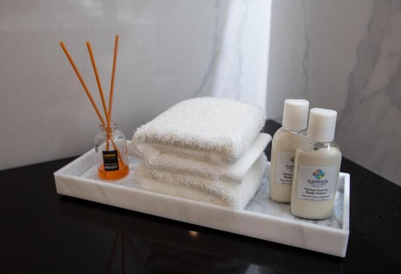 اتاق لوکس با تخت بزرگ, Elements Hotel & Shops Curaçao