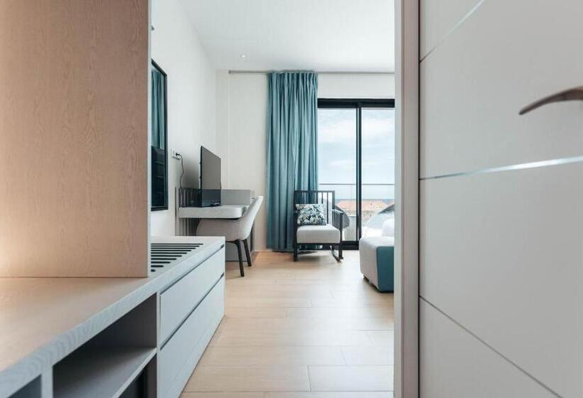 سوئیت با بالکن, Elements Hotel & Shops Curaçao