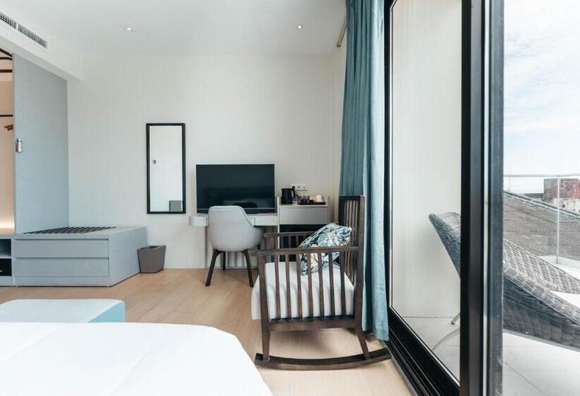 سوئیت با بالکن, Elements Hotel & Shops Curaçao