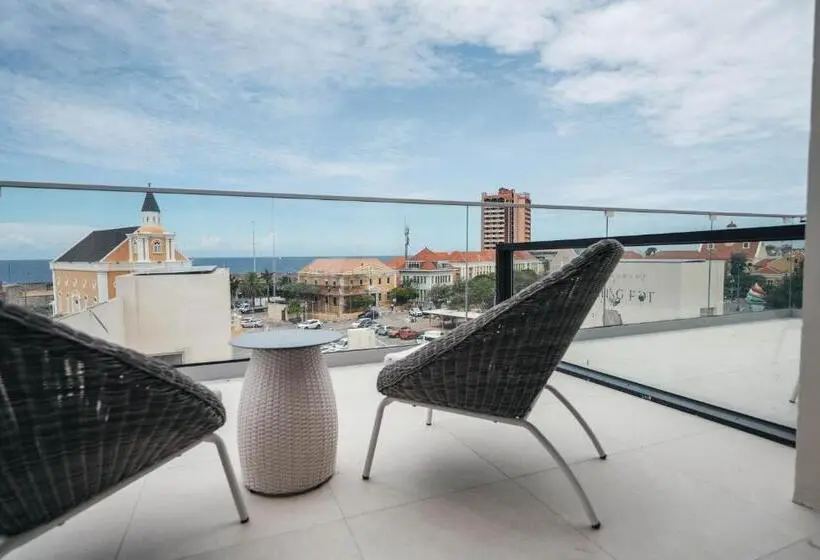 سوئیت با بالکن, Elements Hotel & Shops Curaçao