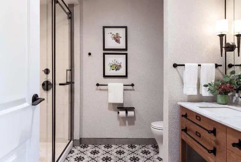 キングサイズベッドのスタンダードルーム, The Lodge At Healdsburg, Tapestry Collection By Hilton
