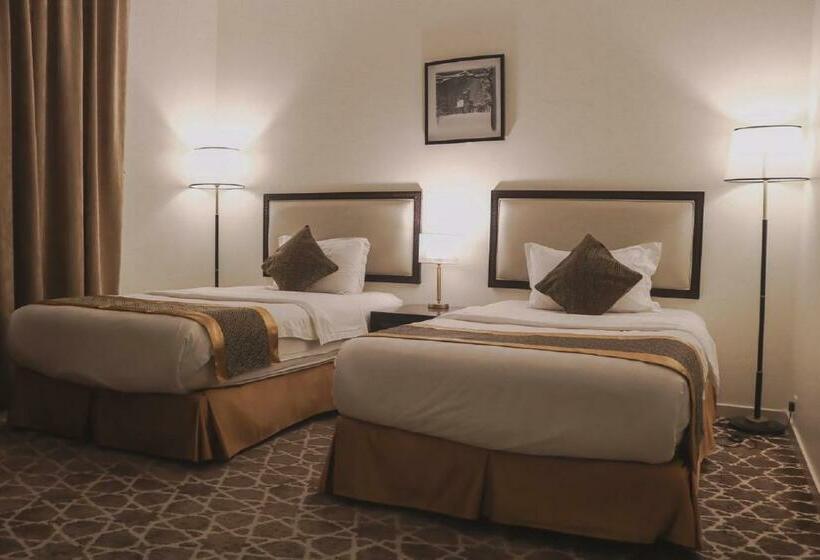 استودیوی استاندارد, فندق البروج