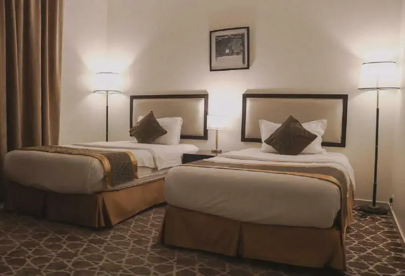استودیوی استاندارد, فندق البروج
