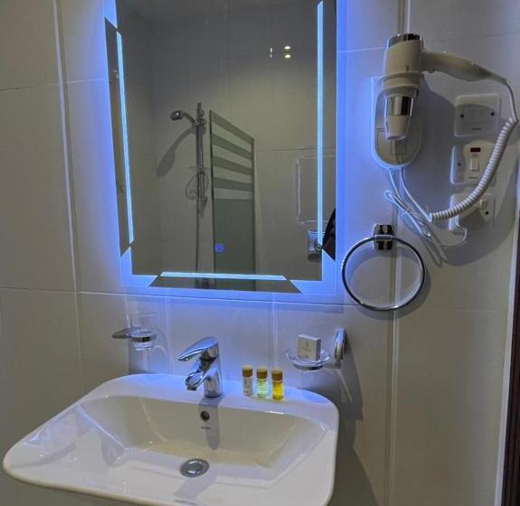 싱글 디럭스 룸, اجنحة نجمة ثلاثية Triple Star