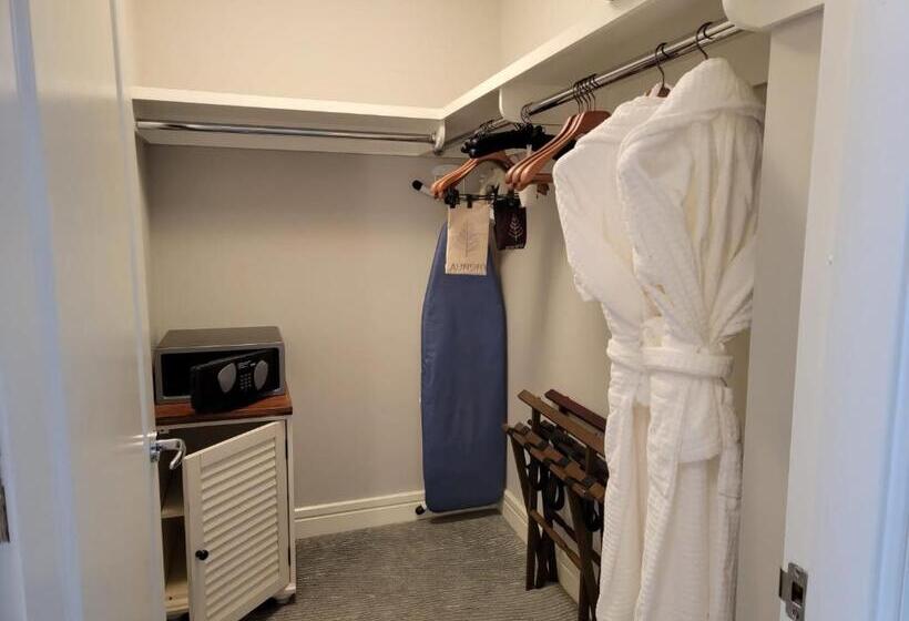 إستوديو قياسى سرير كينج, Four Seasons Suite