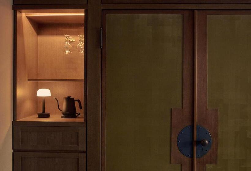 اتاق سوپریور با تخت بزرگ, Marufukuro